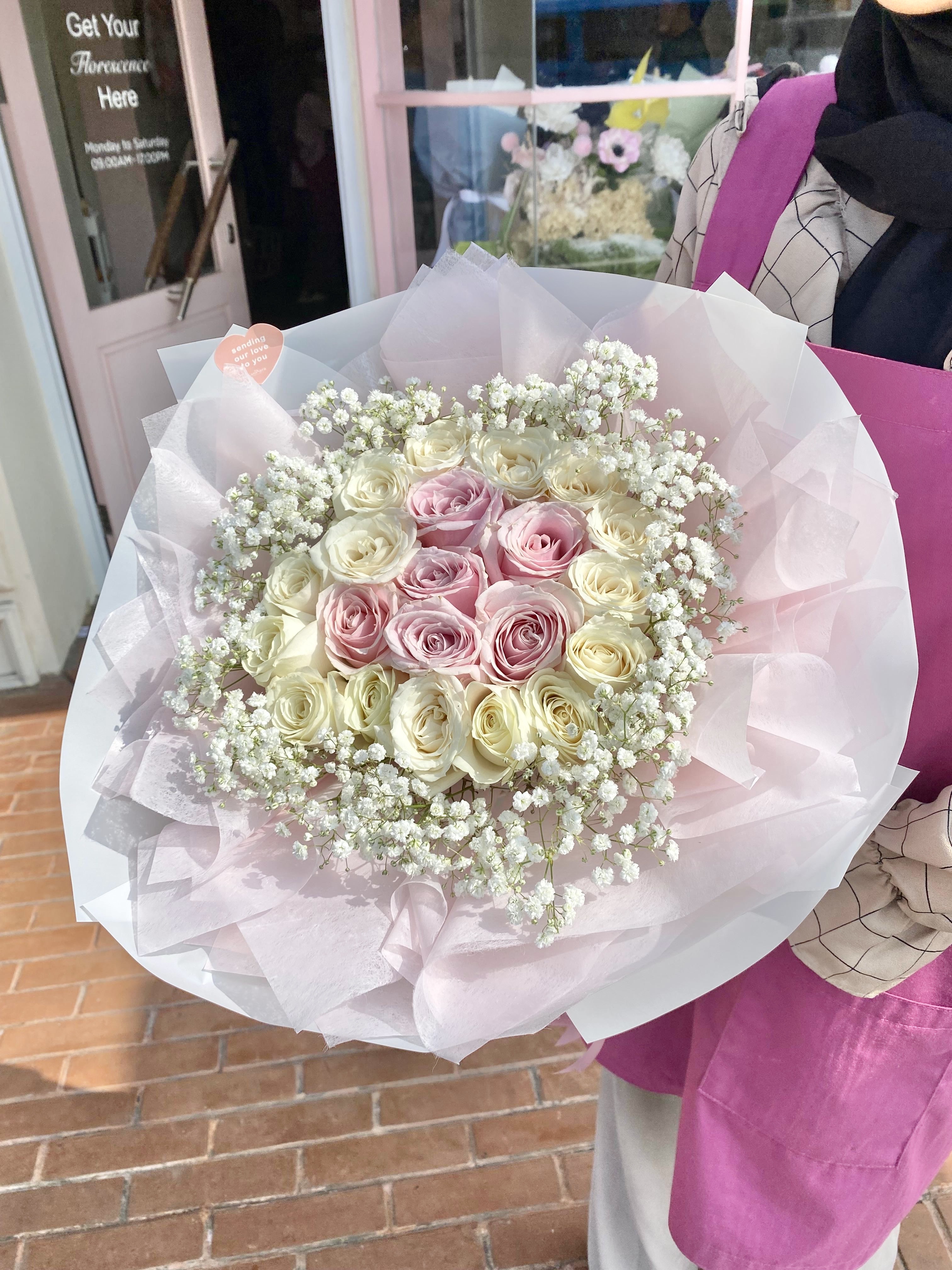 Kode G - 20 Tangkai Mawar Pink Soft Dan Putih