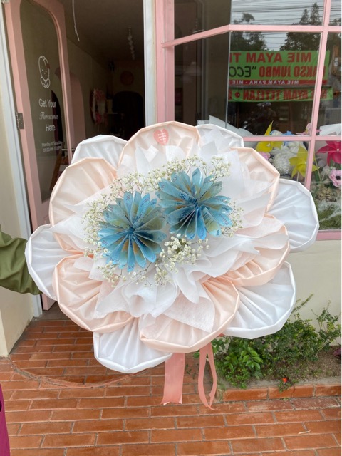 Money Bouquet Kelopak Bunga Kecil