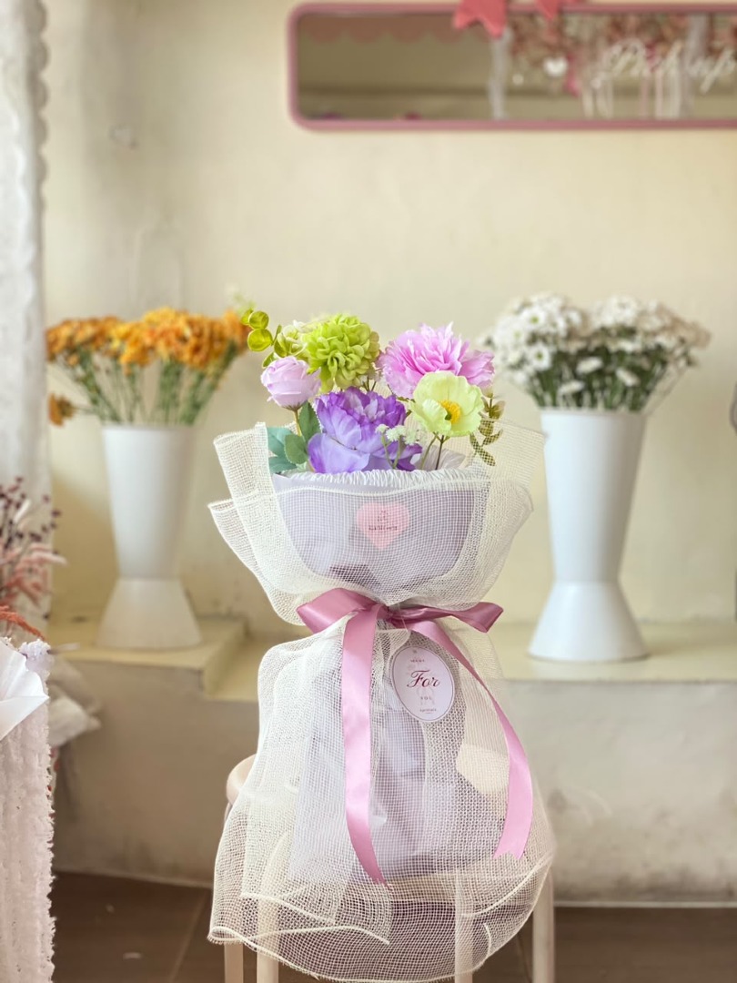 Artificial Bouquet (Kode E-09).