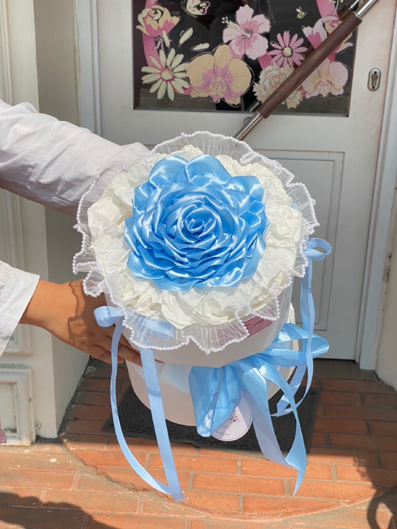 Satin  Bouquet (Kode S-17)
